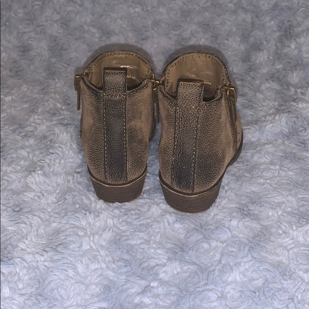 Boots - Picture 4 of 4